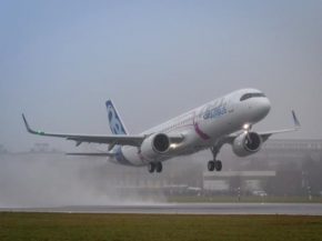 Mercredi 31 janvier, Airbus a réalisé le premier vol d essai de l A321LR (Long Range). Cette variante dans une gamme étendue de