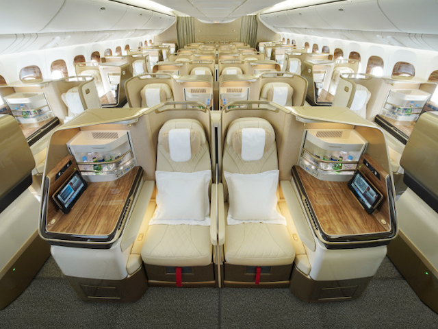 Le premier B777 d'Emirates avec cabine réaménagée a décollé pour Genève 2 Air Journal