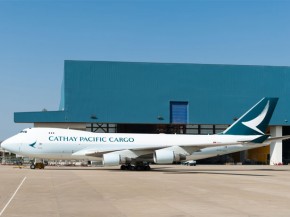 
Cathay Pacific Cargo déploie progressivement   Ultra Track », une solution clé du transport des vaccins contre le Covid-19 in