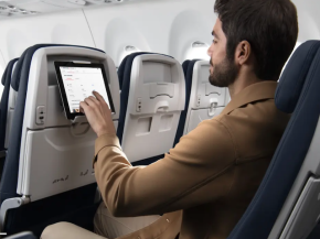 
Air France annonce son association avec Starlink pour offrir un Wi-Fi très haut débit et gratuit à bord de l ensemble de ses a