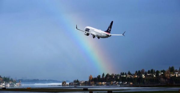 
La compagnie aérienne polonaise LOT Polish Airlines a annoncé qu elle suspendrait les vols directs entre Varsovie et Pékin pou