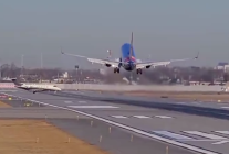 
Les pilotes d un vol de Southwest Airlines qui devait atterrir à Chicago Midway mardi ont été contraints de prendre des mesure