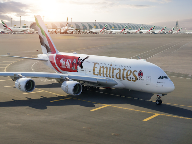 Emirates présente la livrée de son Airbus A380 célébrant les 125 ans de l'AC Milan 1 Air Journal