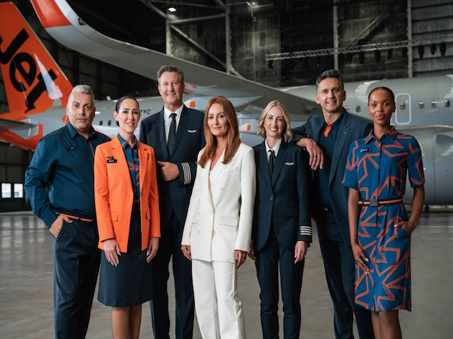 Jetstar dévoile son nouvel uniforme et accueille son premier A320neo 1 Air Journal