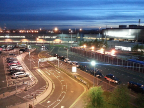 
L aéroport d Édimbourg, qui fait partie du réseau VINCI Airports, a accueilli un nombre record de 15 millions de passagers en 