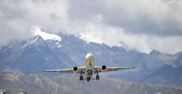 
L avion d essai en vol A330-900 d Airbus (MSN1795 / F-WTTN ) s est récemment envolé pour Toluca au Mexique, puis pour La Paz e