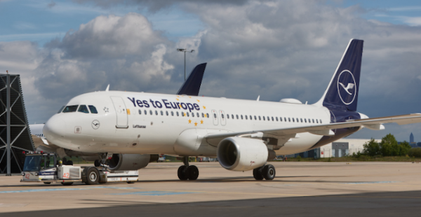 
Le groupe Lufthansa a envoyé lundi un message clair et fort en faveur d une Europe forte à l aéroport de Bruxelles, lorsque qu