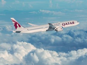 
Lors du second jour du salon aéronautique de Farnborough, Qatar Airways a annoncé une commande de 20  Boeing 777-9 supplément