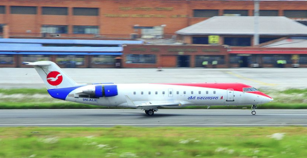 
Un Bombardier CRJ-200 de la compagnie népalaise Saurya Airlines s est écrasé mercredi alors qu il décollait pour un vol d’e