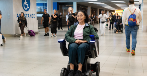 
Depuis cette semaine, les voyageurs à mobilité réduite peuvent être conduits à leur porte d embarquement à l aéroport de S