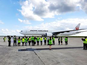 
C’est le 6 juin 1961 qu’un DC-8 de Japan Airlines (JAL) relia pour la première fois Tokyo à Paris en empruntant la route po