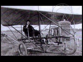 
Histoire de l’aviation – 9 juin 1911. Les tragédies s’accumulent en ce mois de juin 1911 dans le camp des aviateurs : a