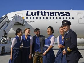 
Pour l’Oktoberfest (fête de la bière) qui a débuté ce weekend à Munich, des hôtesses de l’air et stewards de Lufthansa 