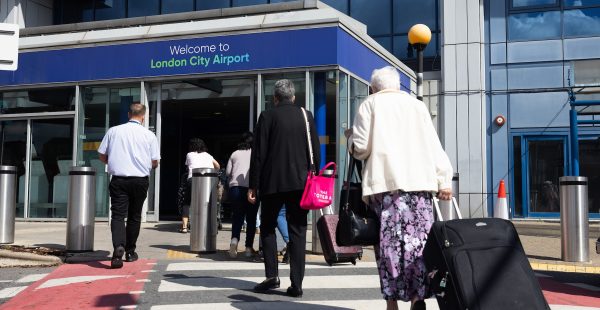 
L aéroport Londres-City a achevé une modernisation de 12 millions de livres sterling de sa salle d embarquement, comprenant de 