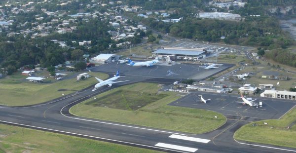 


Opéré par le groupe Edeis, l aéroport Mayotte-Marcel Henry franchit une étape-clé dans son développement avec la mise en 