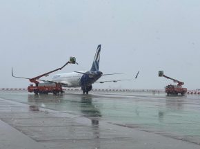 
L’aéroport Adolfo Suárez Madrid-Barajas a suspendu ses activités jusqu à  20h00 ce soir, en raison de fortes chutes de