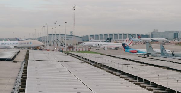 
Brussels Airport (Bruxelles-Zaventem) propose un an d’électricité verte à prix réduit aux foyers des environs de la platefo