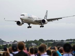 


Boeing 777X et 787, Airbus A330 et A350 : les commandes annoncées au Salon aéronautique de Farnborough 2024 se concentrent su