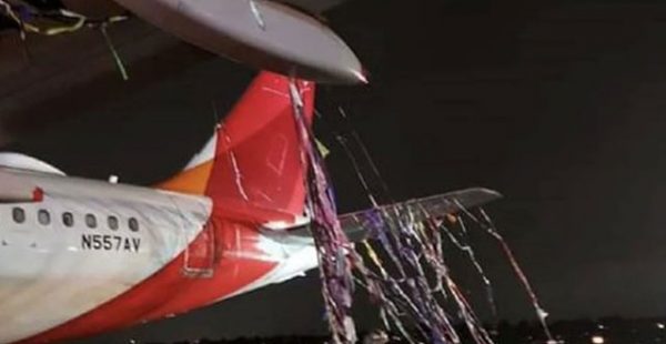 
La nuit de la Saint-Sylvestre, un Airbus 319-100 de la compagnie colombienne Avianca reliant les États-Unis à la Colombie est e