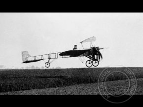 Histoire de l’aviation – 23 janvier 1909. Moment intense pour l’aviateur français Louis Blériot, ce samedi 23 janvier 1909