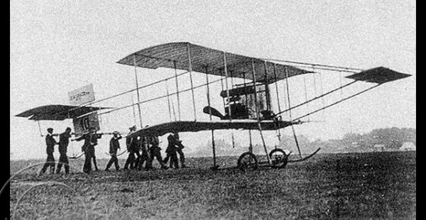 


Histoire de l’aviation – 22 décembre 1910. Alors que le pilote de nationalité britannique Cecil Stanley Grace tente de s