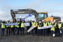 
Ryanair a débuté la construction de son nouveau hangar de maintenance d avions d une valeur de 40 millions d euros à l aéropo