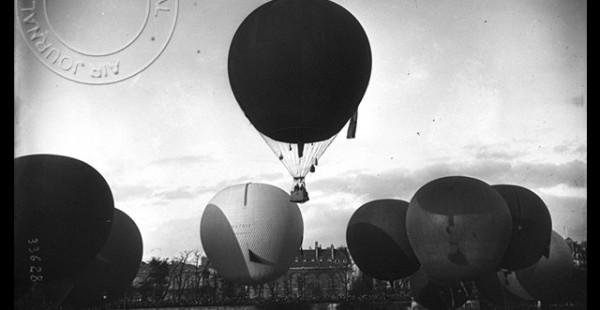 
Histoire de l’aviation – 12 octobre 1913. En 1906, était créée une nouvelle compétition aéronautique consistant à réa