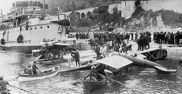 Histoire de l’aviation – 16 avril 1913. On assiste en ce mercredi 16 avril 1913 à un grand rassemblement d’hydravions dans 