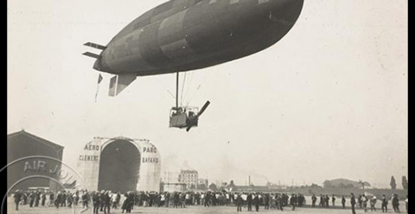 
Histoire de l’aviation – 5 juillet 1911. On assiste à une grande première en ce mercredi 5 juillet 1911 dans le ciel de l