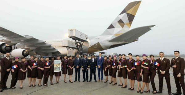 
Etihad Airways, la compagnie nationale des Émirats arabes unis, a célébré hier le retour de son emblématique superjumbo Airb