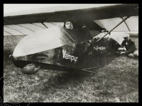 Histoire de l’aviation – 20 août 1922. En ce dimanche 20 août 1922, l’actualité aéronautique est marquée par la perform