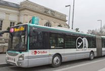 
Après 60 ans d activité, la ligne de bus Orlybus reliant Paris à l aéroport francilien Orly s arrête aujourd hui, victime du