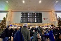 
Entre le vendredi 20 décembre et le dimanche 5 janvier, Brussels Airport (Bruxelles-Zaventem) s attend à un nombre record de pl