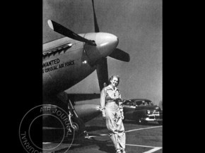 
Histoire de l’aviation – 26 juillet 1937. La pilote de nationalité américaine Jacqueline Cochran va faire montre de ses gr