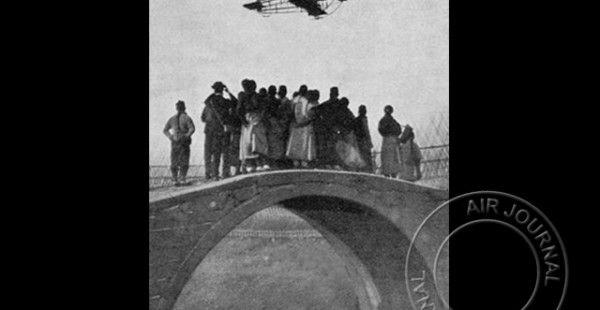 
Histoire de l’aviation – 6 mai 1911. Alors qu’il n’est âgé que de 31 ans, le pilote René Vallon va malheureusement ti