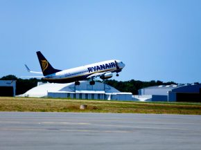 
Ryanair a lancé mercredi 22 mai son nouveau programme de formation de pilotes Future Flyer Academy en partenariat avec   l éco