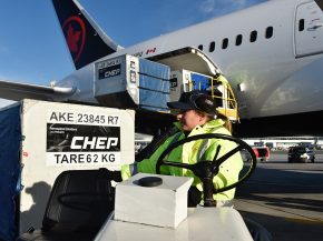 
En huit mois de crise sanitaire, Air Canada a exploité plus de 3 500 vols internationaux tout-cargo et met actuellement la derni