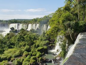 
L Argentine, avec sa diversité de paysages et sa culture riche, offre une multitude d expériences inoubliables, surtout pendant