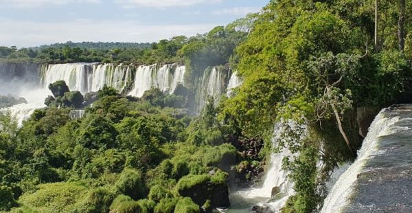 
L Argentine, avec sa diversité de paysages et sa culture riche, offre une multitude d expériences inoubliables, surtout pendant