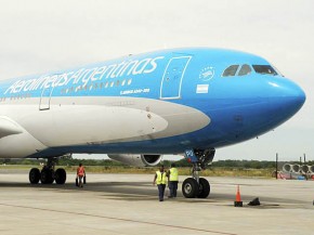 La compagnie aérienne Aerolineas Argentinas n’effectuera aucun vol ce lundi dans les aéroports d’Argentine, en raison d’un