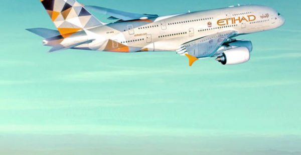 La compagnie aérienne Etihad Airways déploie depuis hier deux Airbus A380 chaque jour entre Abou Dhabi et Paris, la capitale fra