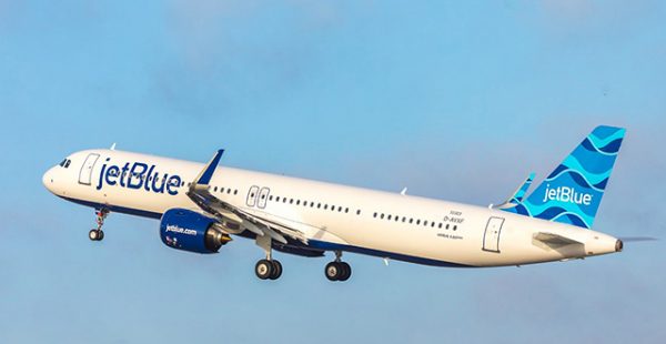 
JetBlue a officiellement lancé son nouveau service sans escale reliant New York (JFK) aux États-Unis et l aéroport d Édimbour