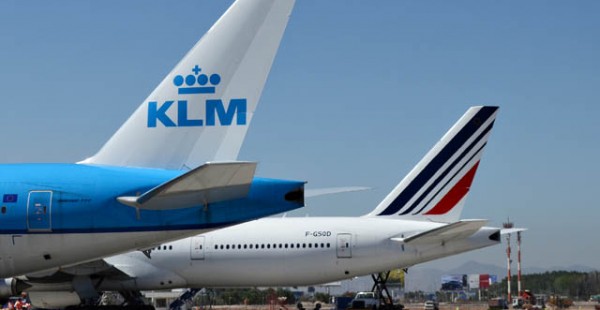 
Le patron du groupe Air France-KLM estime que les aides d’Etat actuelles devraient être suffisantes à court terme, mais trava