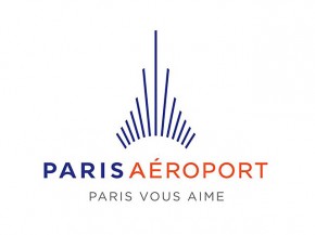 Le groupe ADP gérant les aéroports parisiens sera bien privatisé l’année prochaine, mais en attendant il poursuit son dével