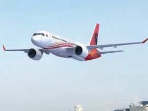 
Air Lease Corporation a annoncé la livraison d un nouvel Airbus A220-300 à TAAG Angola Airlines, la compagnie aérienne nationa