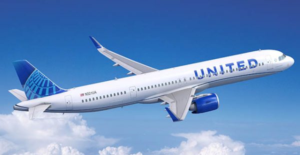 
La compagnie aérienne United Airlines a aperçu le premier des 120 Airbus A321neo attendus, dont 50 en version XLR. Mais les liv