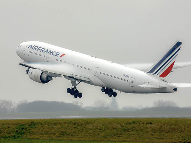 Un avion nommé Valence par Air France - France Bleu