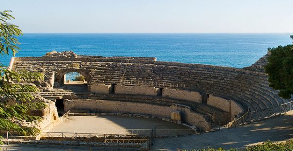 
L Espagne est une destination très prisée, mais heureusement, il existe encore de nombreux endroits magnifiques loin des sentie