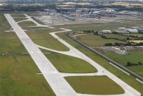 
Les compagnies aériennes se préparent à supprimer des vols à l aéroport de Dublin en raison d un différend concernant la li