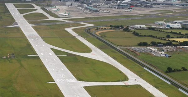 
Les compagnies aériennes se préparent à supprimer des vols à l aéroport de Dublin en raison d un différend concernant la li